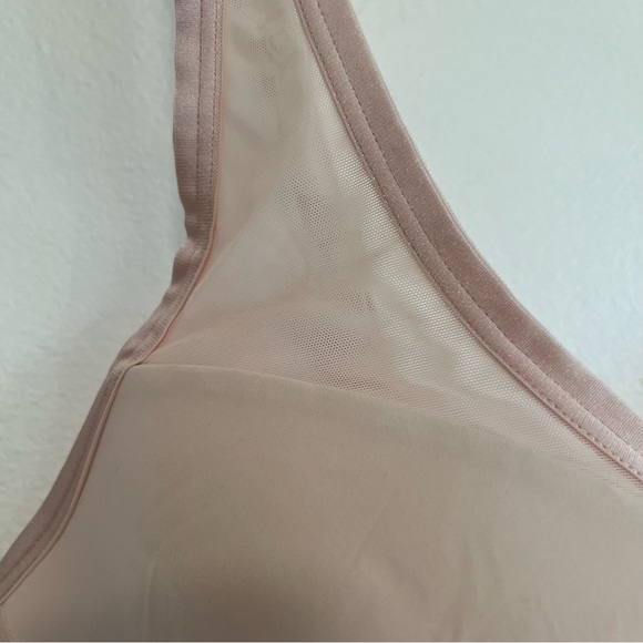 NWT Victoria’s Secret Incredible Spirts Bra Blush Pink Convertible Traps 36DDD - Picture 5 of 7